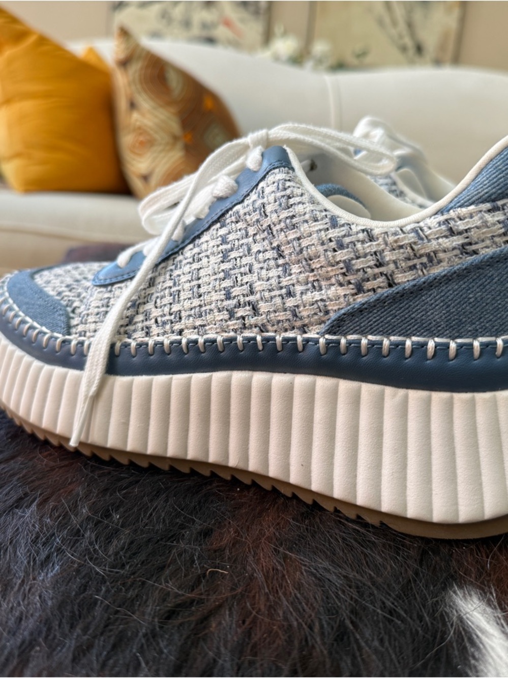 Universal Thread Platform Sneakers - Sz 8.5 *Like New* - Picture 2 of 7